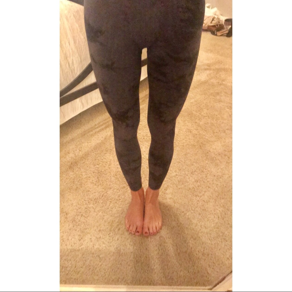 Lululemon yoga tights